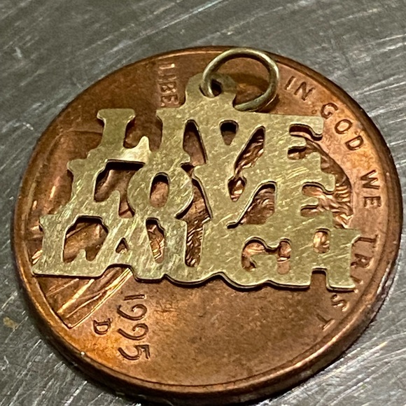14k Yellow Gold Live Love Laugh Charm Necklace Pendant - Picture 4 of 4